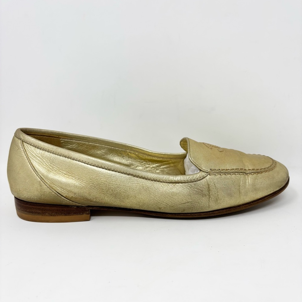 Chanel Vintage CC Golden Leather Loafers Gold Logo Flats EU 37 - Picture 8 of 16
